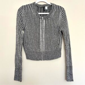 Divided by H&M Women’s Gray Striped Cropped Ribbed Zip Up Sweater Cardigan